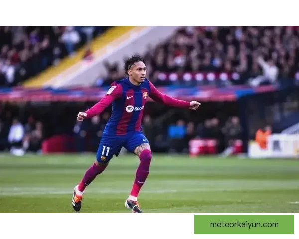 拉菲尼亚的家庭生活曝光，引发球迷热议与关注