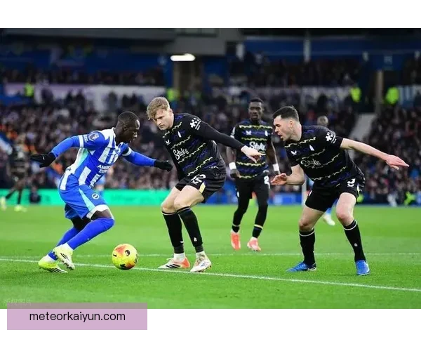 英超富勒姆近期状态回暖，表现逐渐引人关注